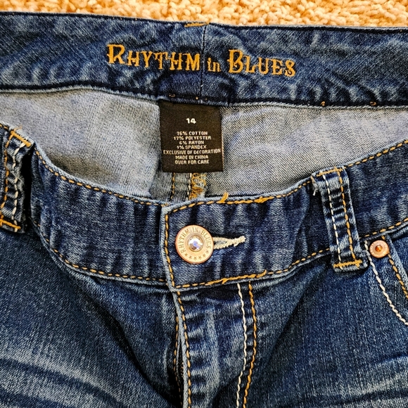 Rhythm in Blues Capri Jeans - Picture 7 of 8
